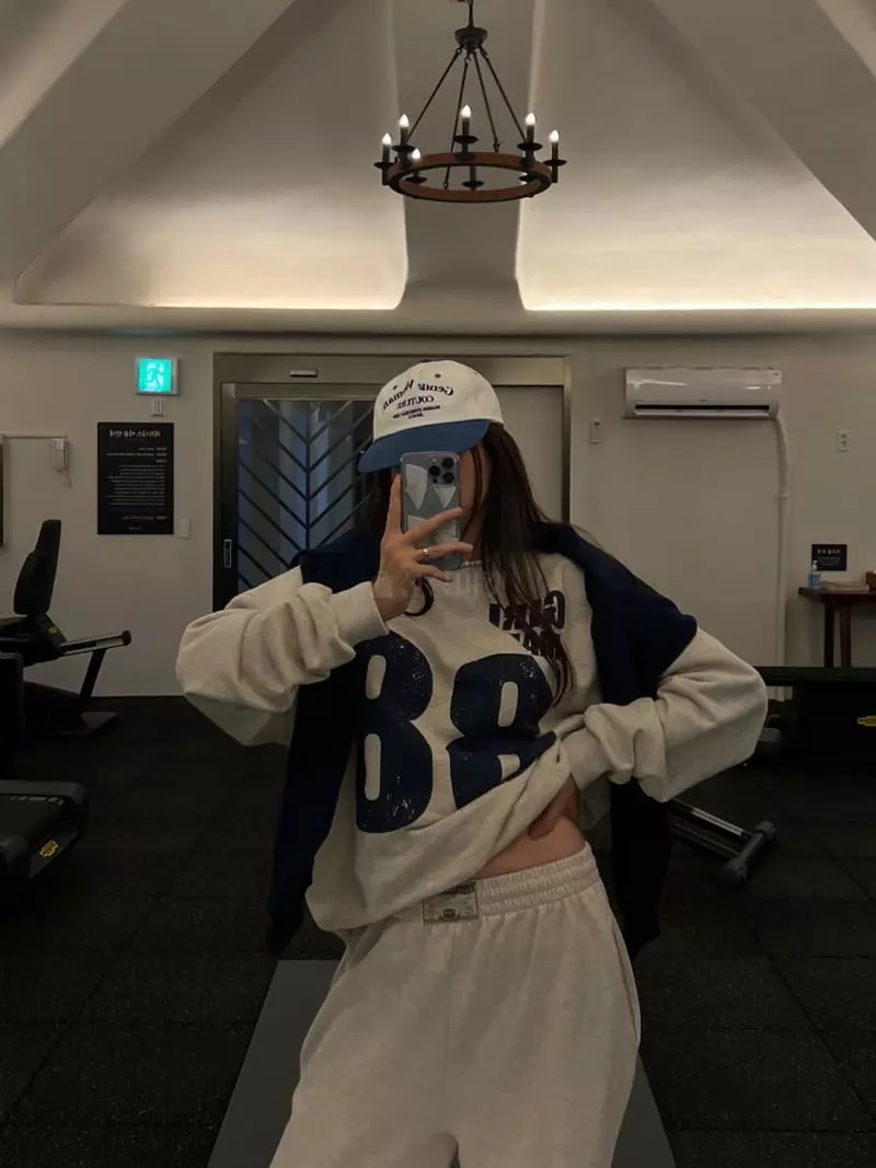 Gentlewoman - Korean Women Fashion - #romanticstyle - Girls Sweatshirt - 2
