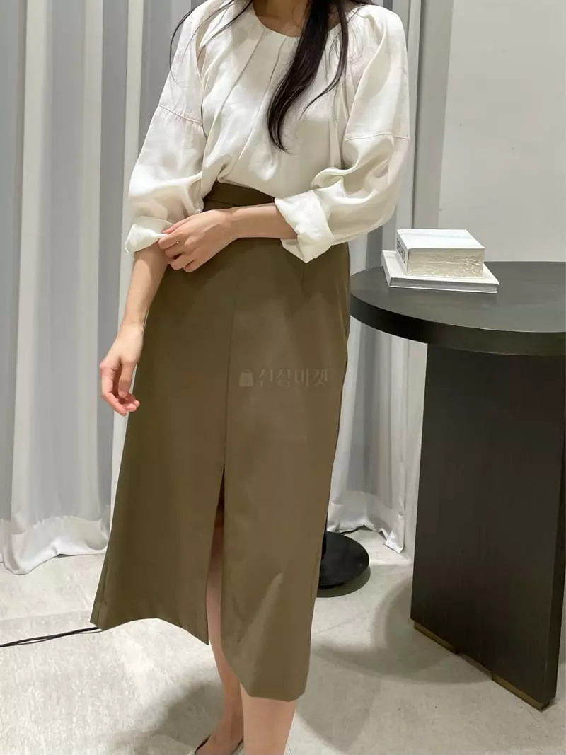 Hautte - Korean Women Fashion - #shopsmall - Praha Blouse - 3