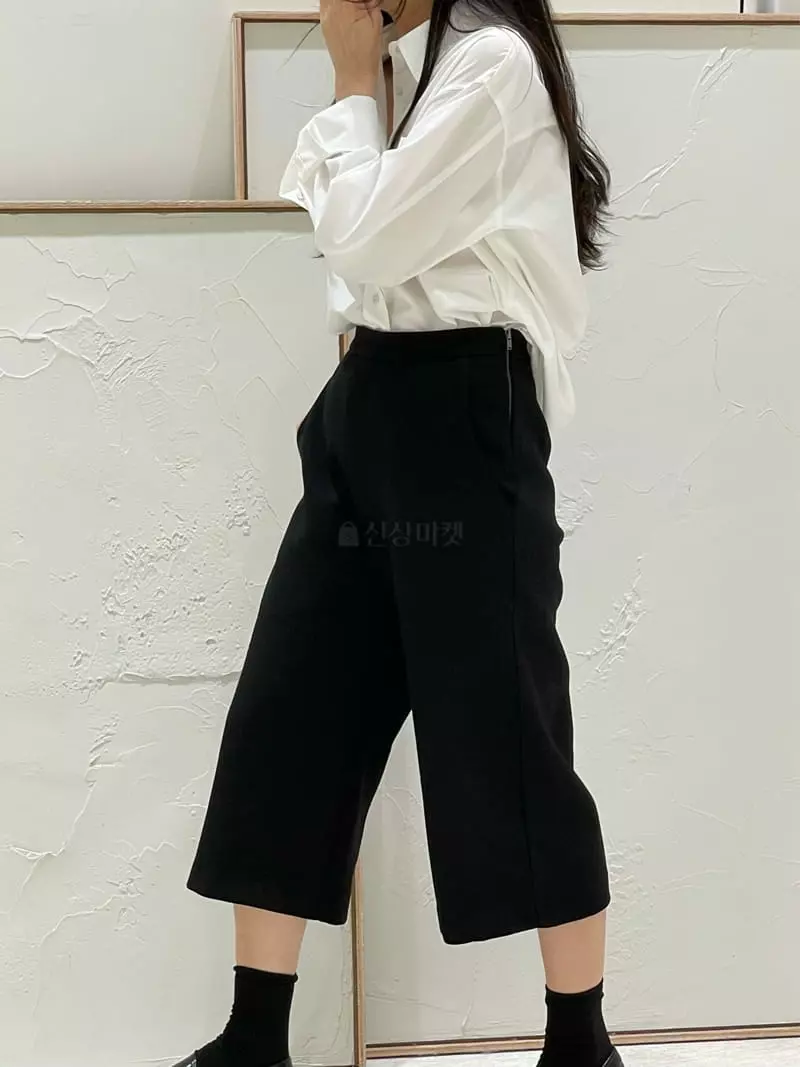 Hautte - Korean Women Fashion - #thatsdarling - Plain Half Pant - 6