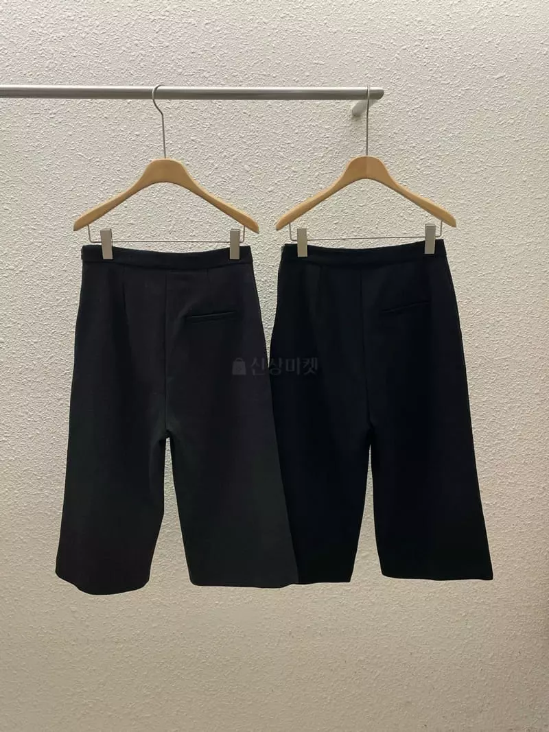 Hautte - Korean Women Fashion - #thelittlethings - Plain Half Pant - 7