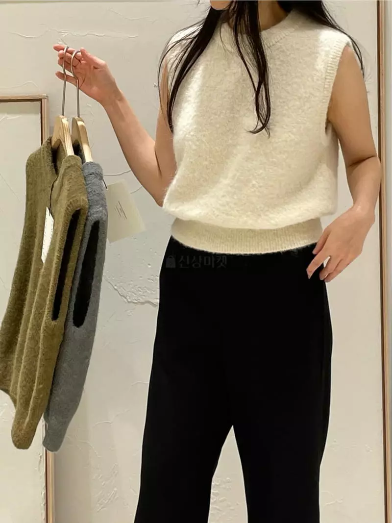 Hautte - Korean Women Fashion - #womensfashion - Alpaca Vest - 2