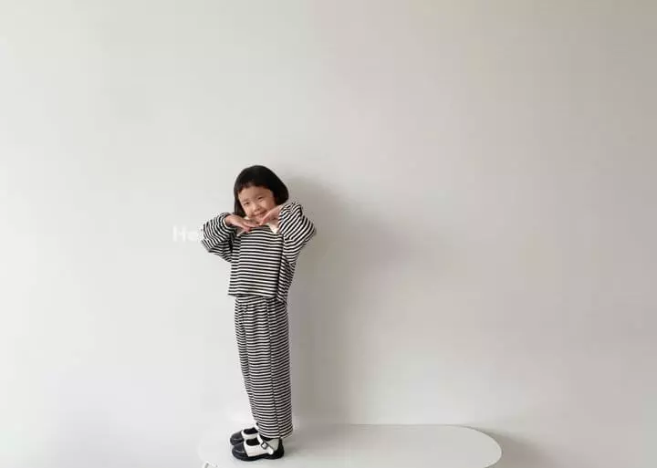 Hei - Korean Children Fashion - #kidsstore - Bling Top Bottom Set - 11