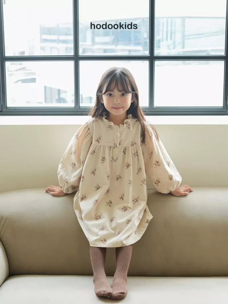 Hodoo - Korean Children Fashion - #kidsstore - Circle Flower One-piece - 8