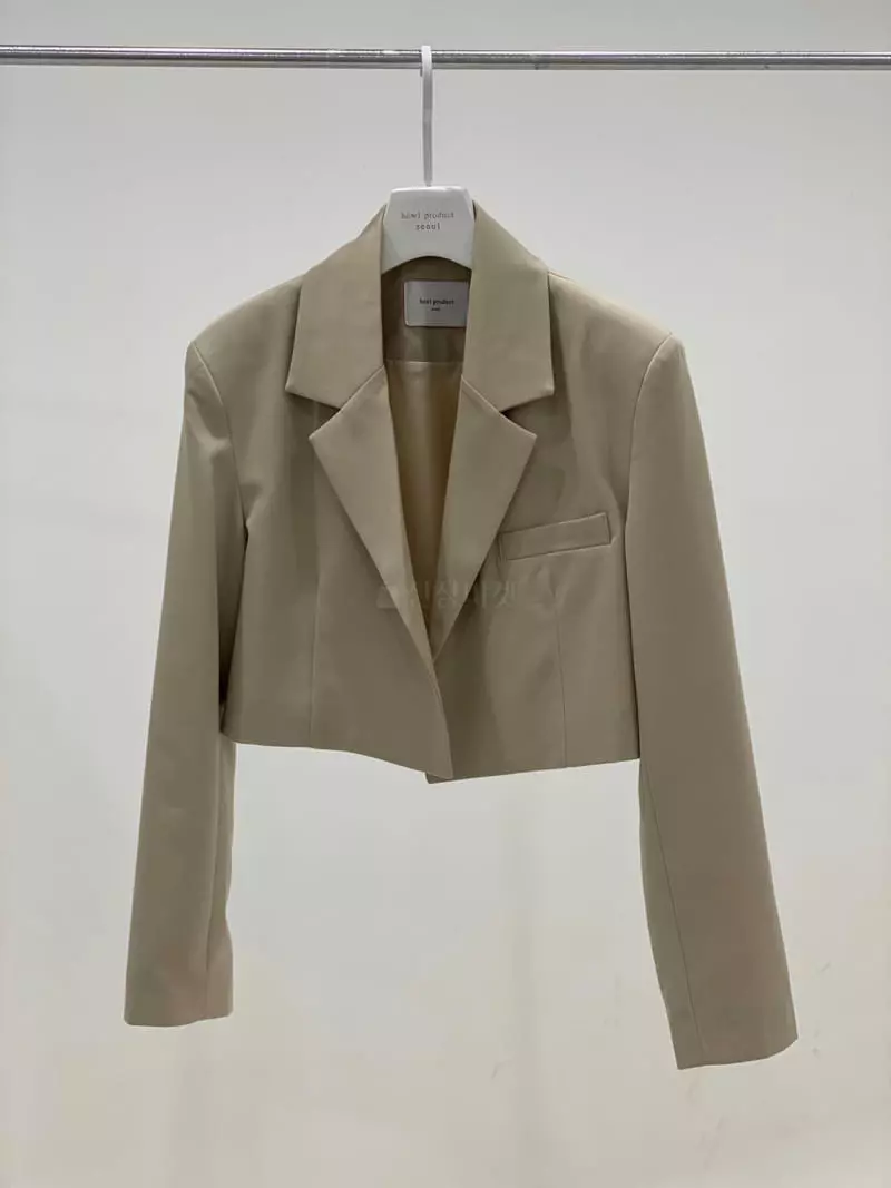 Howl - Korean Women Fashion - #momslook - Corner Short Blazer - 3