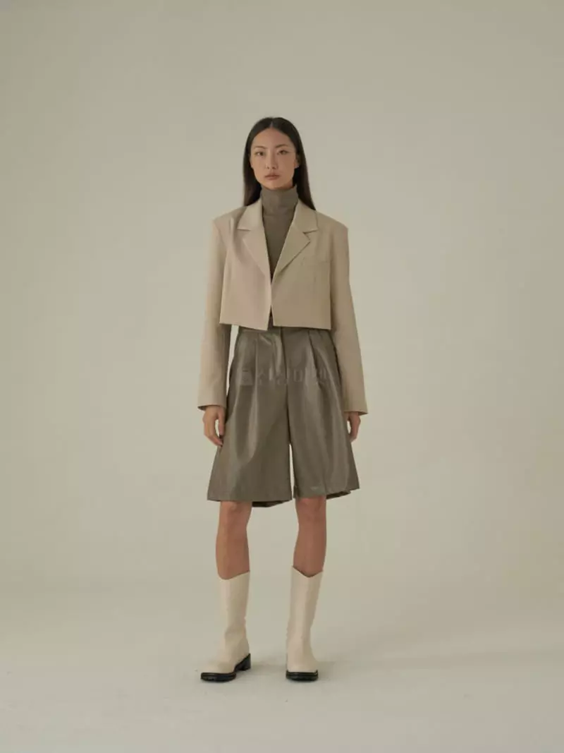 Howl - Korean Women Fashion - #momslook - Smile Leather Pants - 2