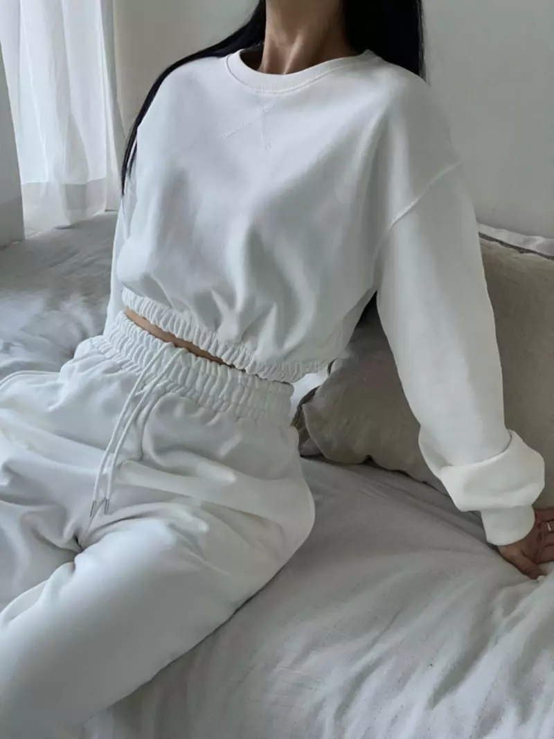Howl - Korean Women Fashion - #momslook - Soft Crop Sweatshirt - 2