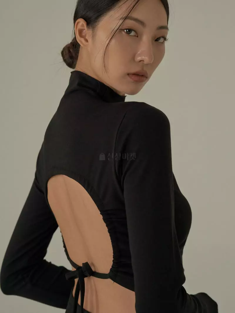 Howl - Korean Women Fashion - #momslook - Backless Strap Long Sleeve