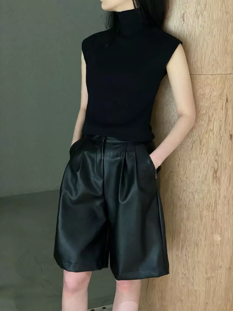 Howl - Korean Women Fashion - #thatsdarling - Polar sleeveless