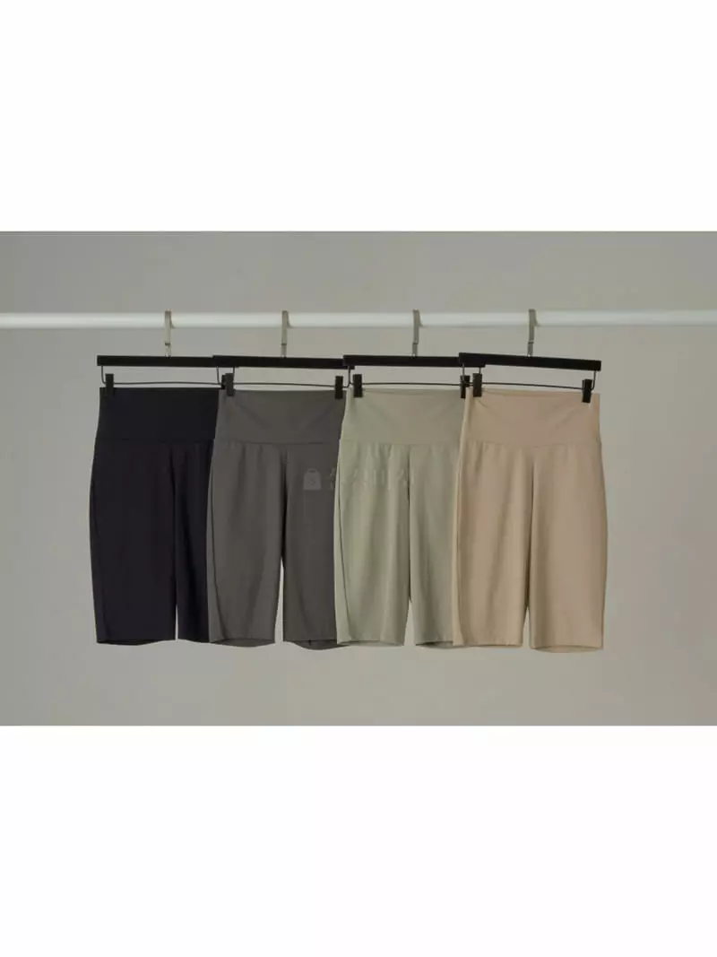 Howl - Korean Women Fashion - #thatsdarling - Knee Length Leggings - 10
