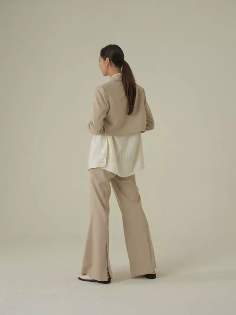 Howl - Korean Women Fashion - #thelittlethings - Corner Slit Bootcut Slacks Pants