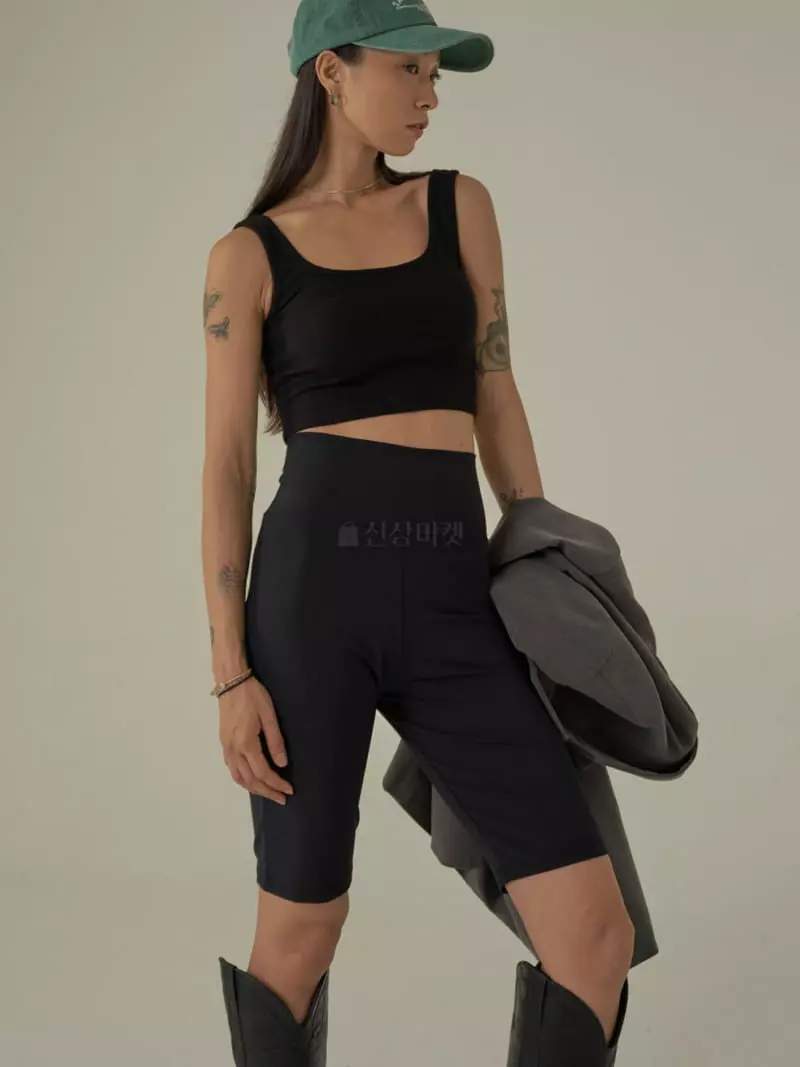 Howl - Korean Women Fashion - #vintagekidsstyle - Knee Length Leggings - 5