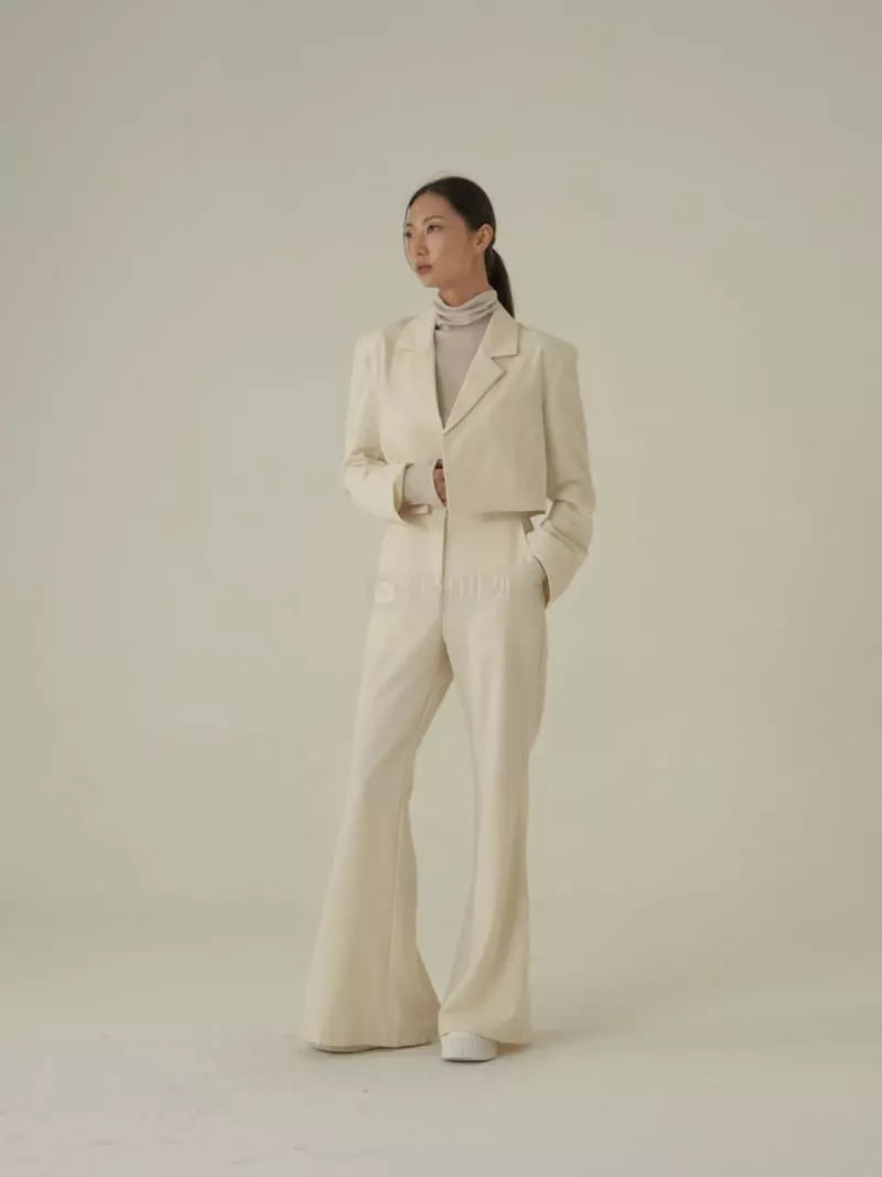Howl - Korean Women Fashion - #womensfashion - Corner Slit Bootcut Slacks Pants - 9