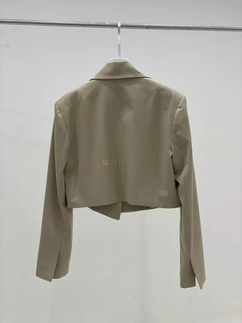 Howl - Korean Women Fashion - #momslook - Corner Short Blazer - 4