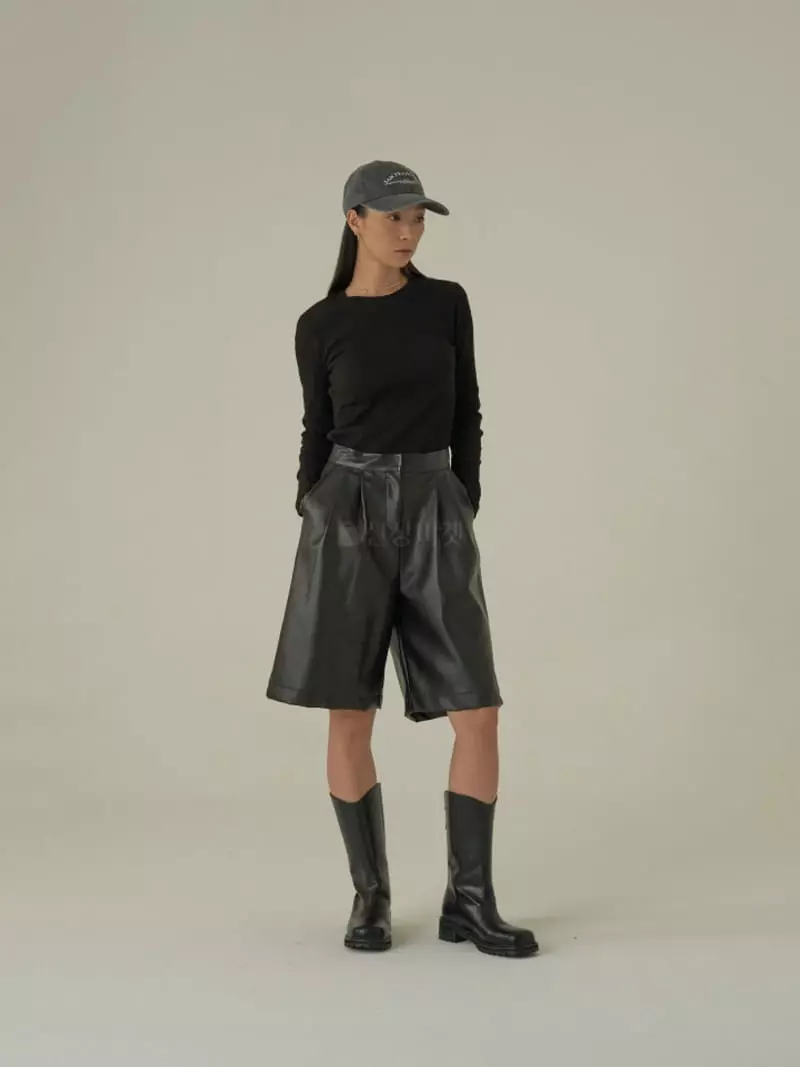 Howl - Korean Women Fashion - #womensfashion - Smile Leather Pants - 9