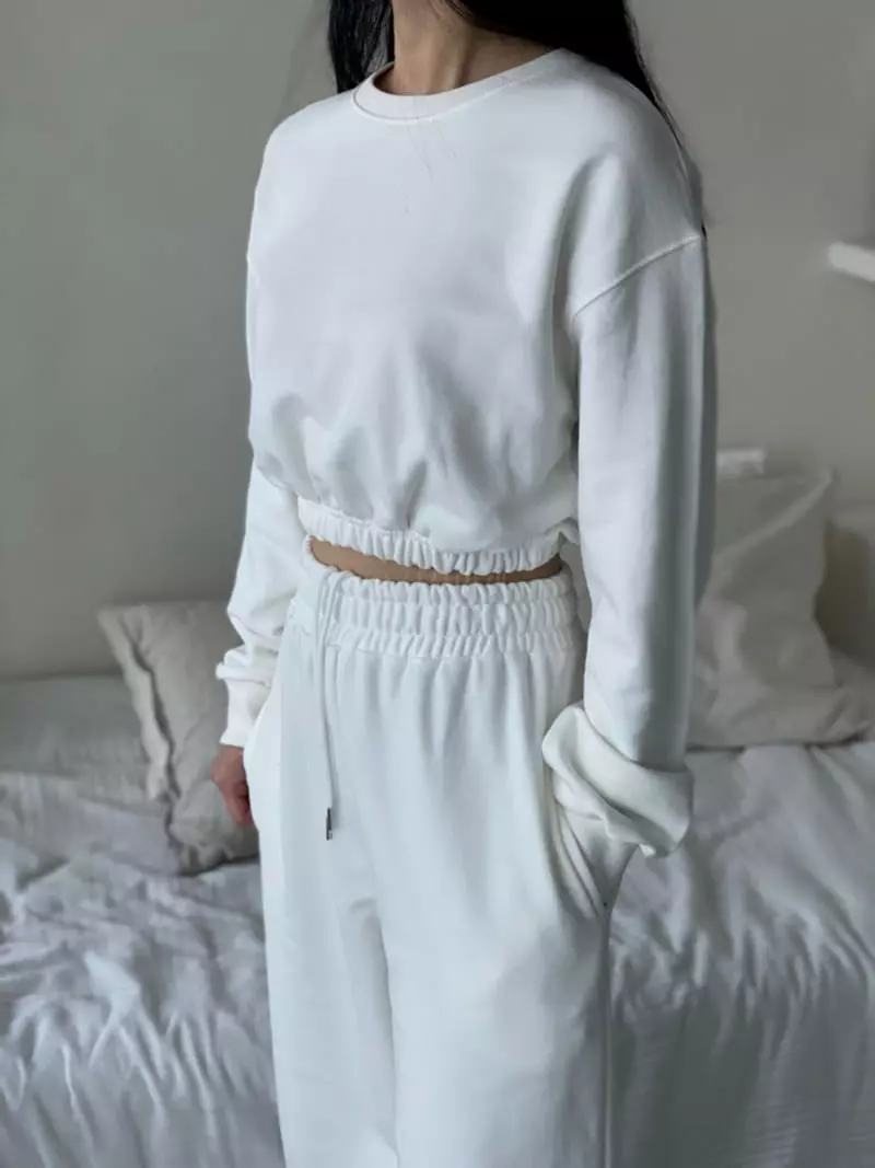 Howl - Korean Women Fashion - #womensfashion - Soft Crop Sweatshirt - 3