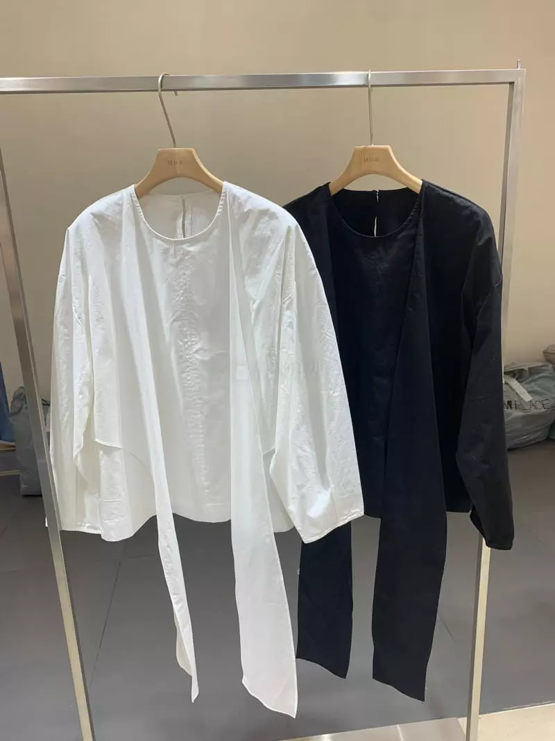 Hue - Korean Women Fashion - #momslook - Ribbon Blouse - 2