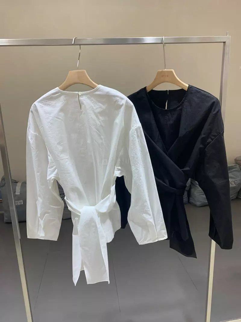 Hue - Korean Women Fashion - #womensfashion - Ribbon Blouse
