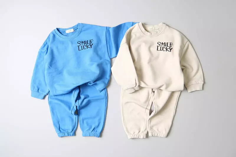 Hyvaa - Korean Children Fashion - #Kfashion4kids - Lucky Smile Top Bottom Set - 8