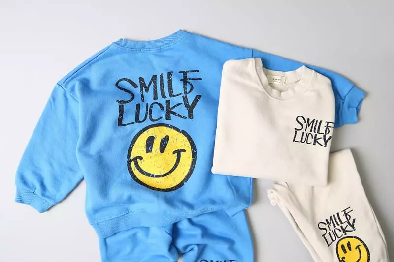 Hyvaa - Korean Children Fashion - #discoveringself - Lucky Smile Top Bottom Set - 4