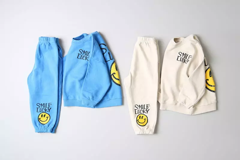 Hyvaa - Korean Children Fashion - #kidzfashiontrend - Lucky Smile Top Bottom Set - 7
