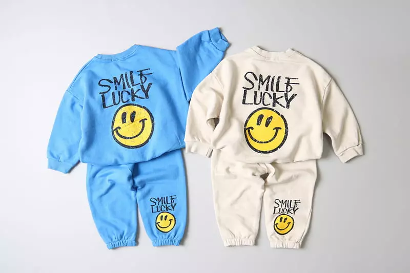 Hyvaa - Korean Children Fashion - #littlefashionista - Lucky Smile Top Bottom Set - 9