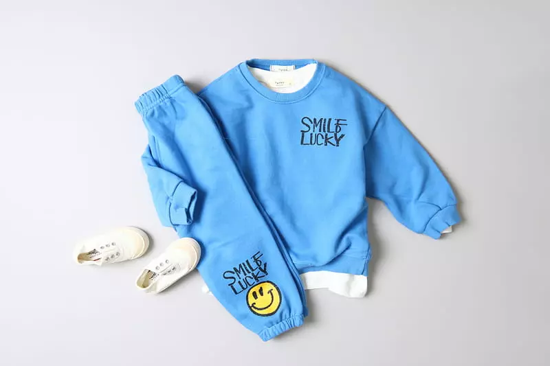 Hyvaa - Korean Children Fashion - #magicofchildhood - Lucky Smile Top Bottom Set - 10