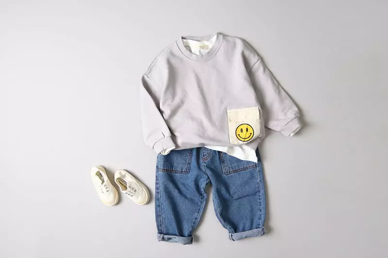 Hyvaa - Korean Children Fashion - #magicofchildhood - Pocket Smile Sweatshirt - 8
