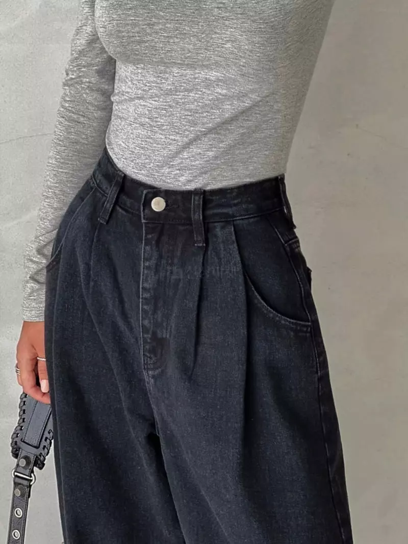 Inssense - Korean Women Fashion - #thatsdarling - Two Pintuck Wished Jeans - 2