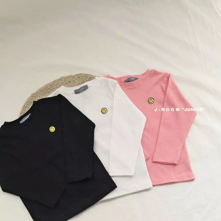 J-Room - Korean Children Fashion - #kidsshorts - Smile Embroidery Tee - 7