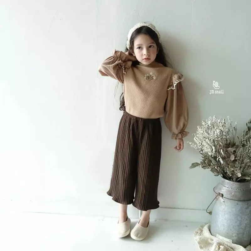 JM Snail - Korean Children Fashion - #discoveringself - Flower Embroidery Tee - 5