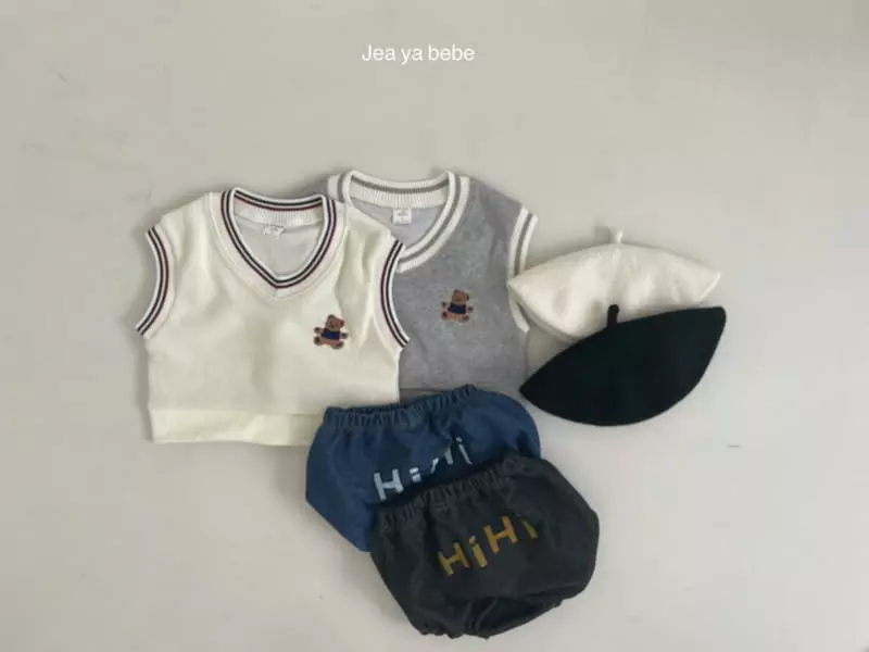 Jeaya & Mymi - Korean Baby Fashion - #babyoutfit - V Neck Yoggo Vest - 11