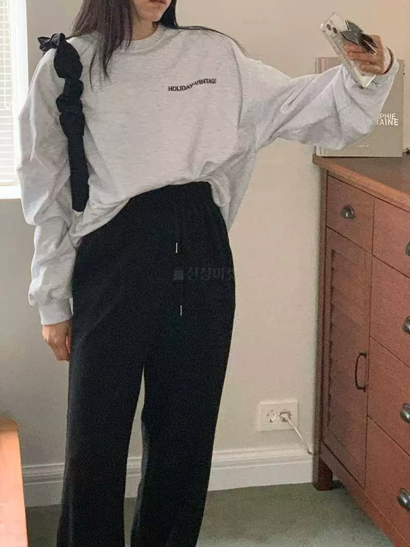 Jkichi - Korean Women Fashion - #momslook - Gravity Sweatshirt - 6