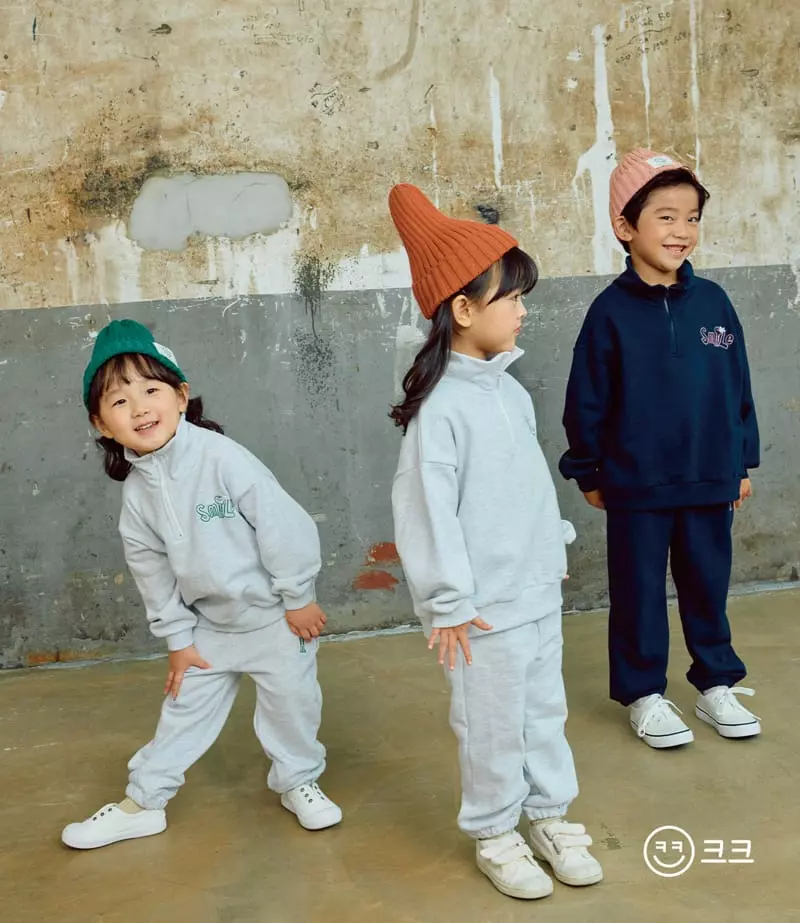 Kk - Korean Children Fashion - #kidzfashiontrend - Smile Embroidery Top Bottom Set - 10