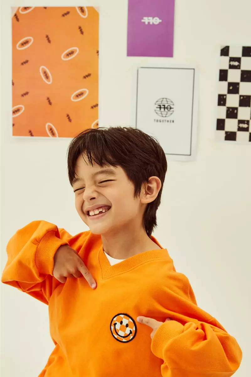 Kokoyarn - Korean Children Fashion - #todddlerfashion - V Neck Sweatshirt - 7