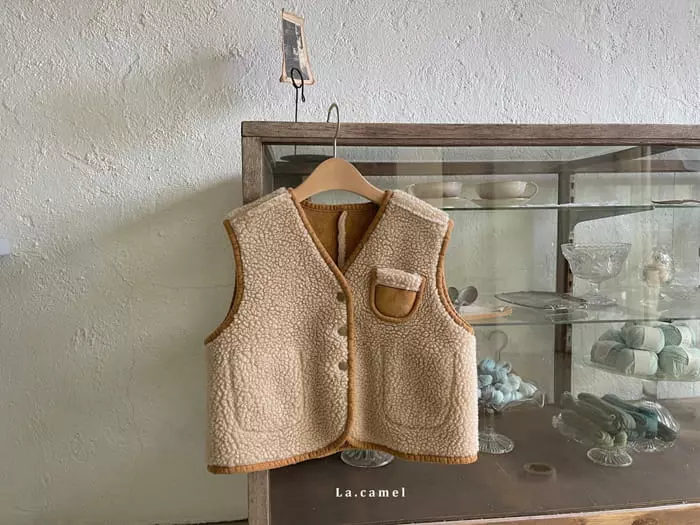 La Camel - Korean Children Fashion - #discoveringself - Kini Reversible Lamb Vest - 3