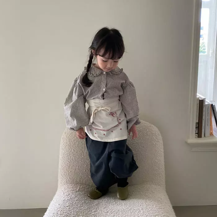 La Chouchou - Korean Children Fashion - #childofig - Frill Puff Blouse - 3