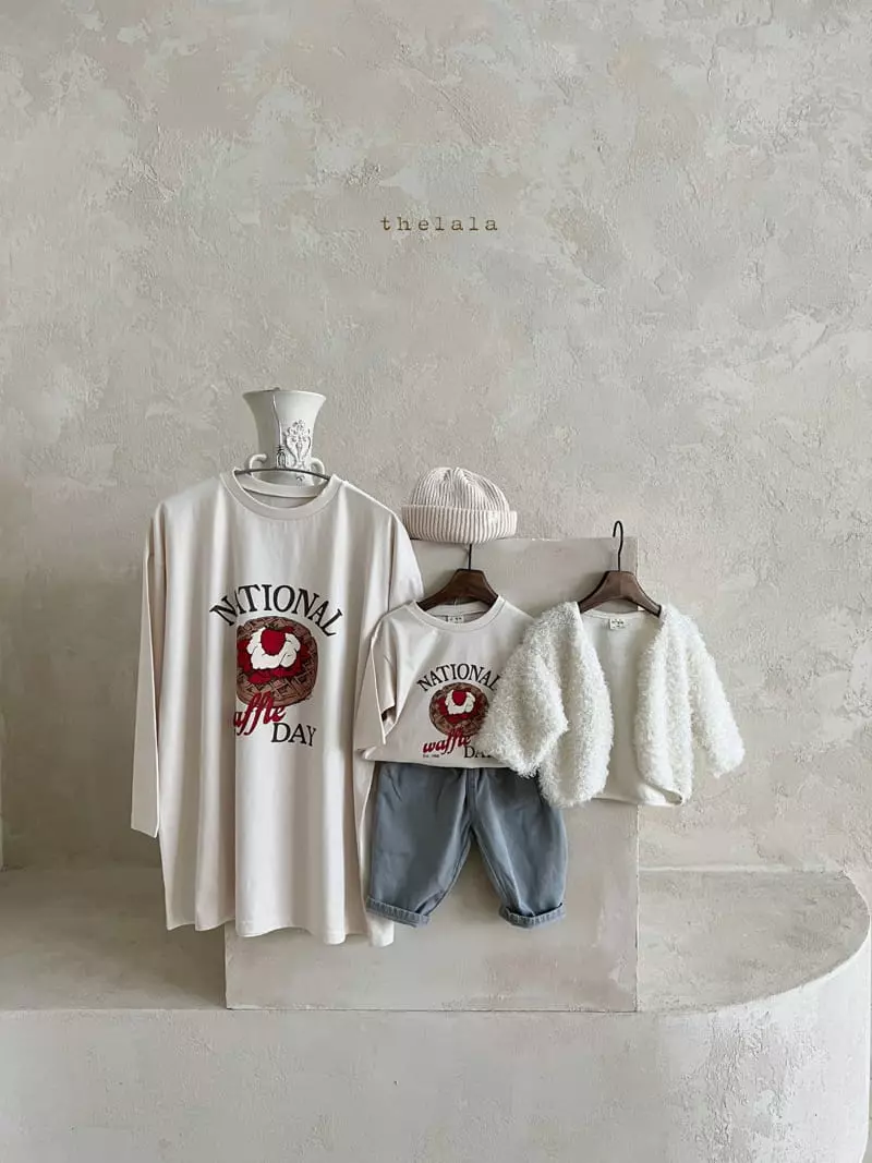 Lala - Korean Children Fashion - #kidsshorts - Strawberry Waffle Tee with Mom - 6