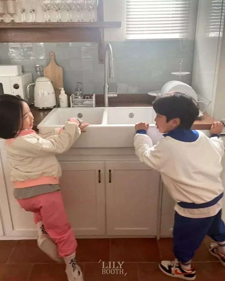 Lilybooth - Korean Children Fashion - #stylishchildhood - Unic Sweatshirt - 4