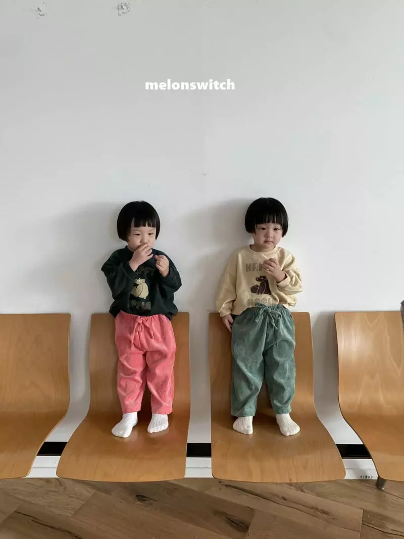 Melon Switch - Korean Children Fashion - #kidzfashiontrend - Apple Bear Sweatshirt - 4
