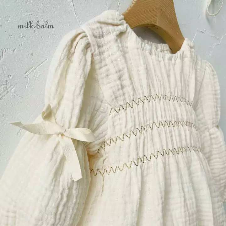 Milk Balm - Korean Baby Fashion - #babyoninstagram - Lucy Smocked Bodysuit - 5