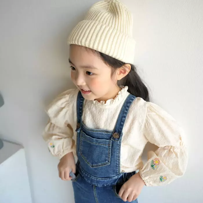 Momo Ann - Korean Children Fashion - #minifashionista - Balloon Sleeves Blouse - 2