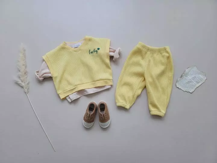 Moran - Korean Children Fashion - #kidsshorts - Lucky Top Bottom Set