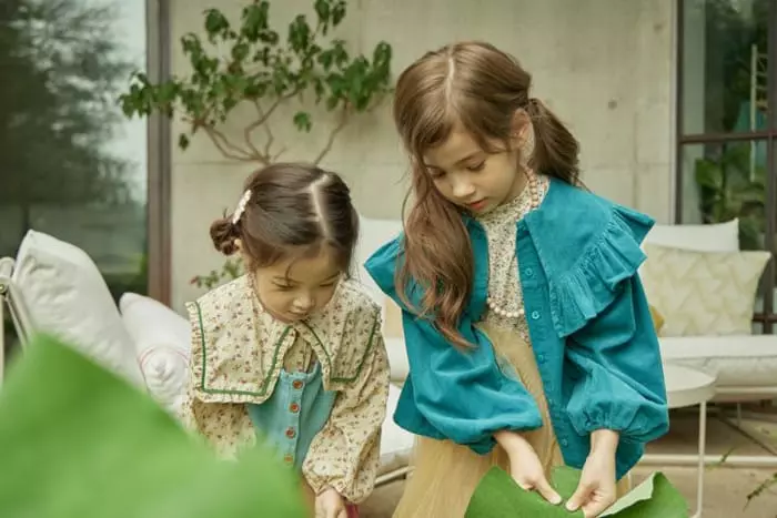 Mumunbaba - Korean Children Fashion - #magicofchildhood - Big Collar Rib Blouse - 7