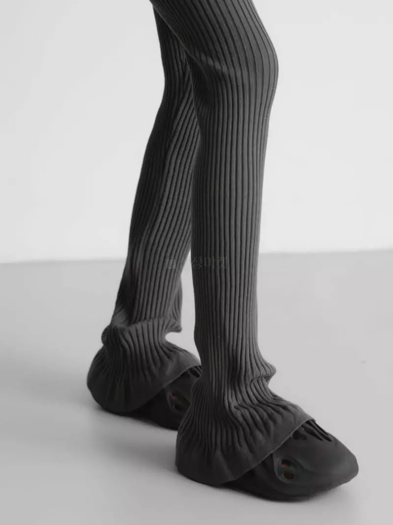 Paper Moon - Korean Women Fashion - #womensfashion - Wave Hem Knit Pants - 4
