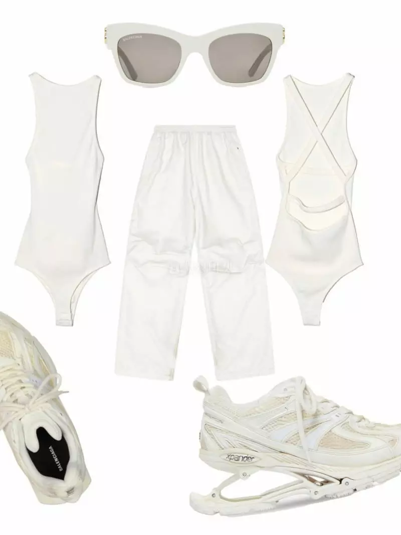 Paper Moon - Korean Women Fashion - #momslook - Back Detail Bodysuit - 12