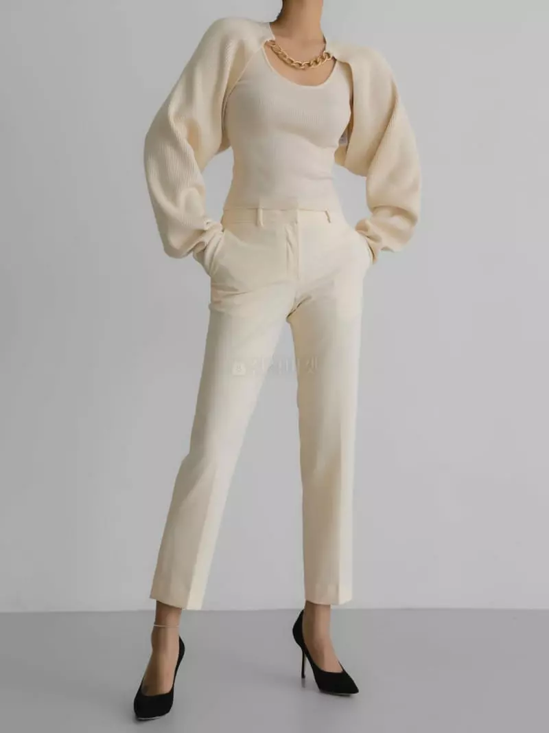 Paper Moon - Korean Women Fashion - #momslook - Gold Chain Detail Cardigan - 9