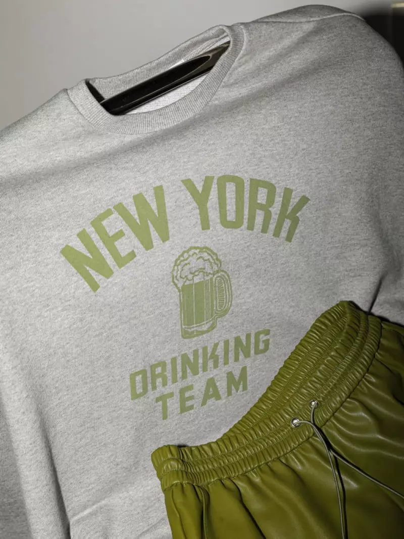 Paper Moon - Korean Women Fashion - #momslook - New York Drinking Team Sweatshirt - 9