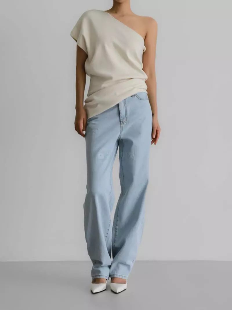 Paper Moon - Korean Women Fashion - #pursuepretty - Sasun Detail Top - 2