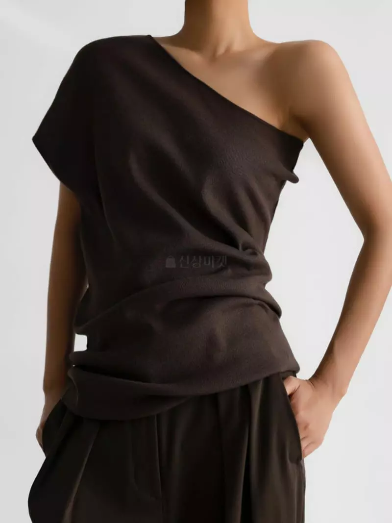 Paper Moon - Korean Women Fashion - #shopsmall - Sasun Detail Top - 5