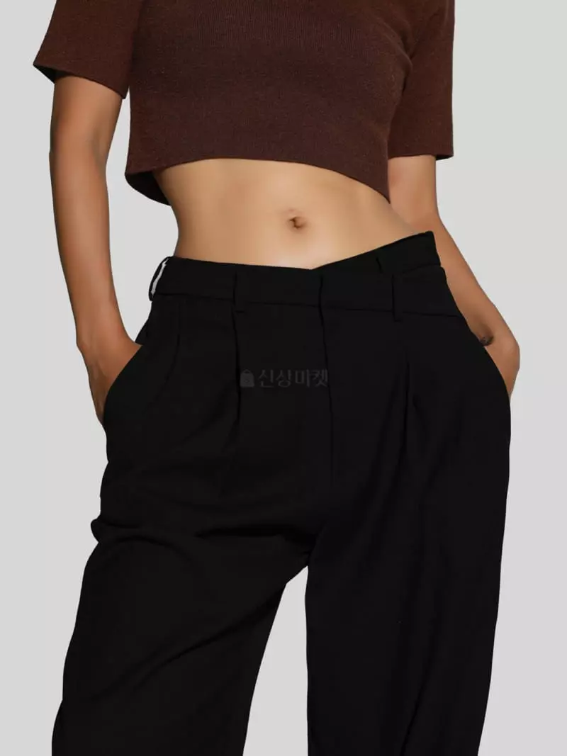 Paper Moon - Korean Women Fashion - #shopsmall - Pad Shoulder Knit Top - 4